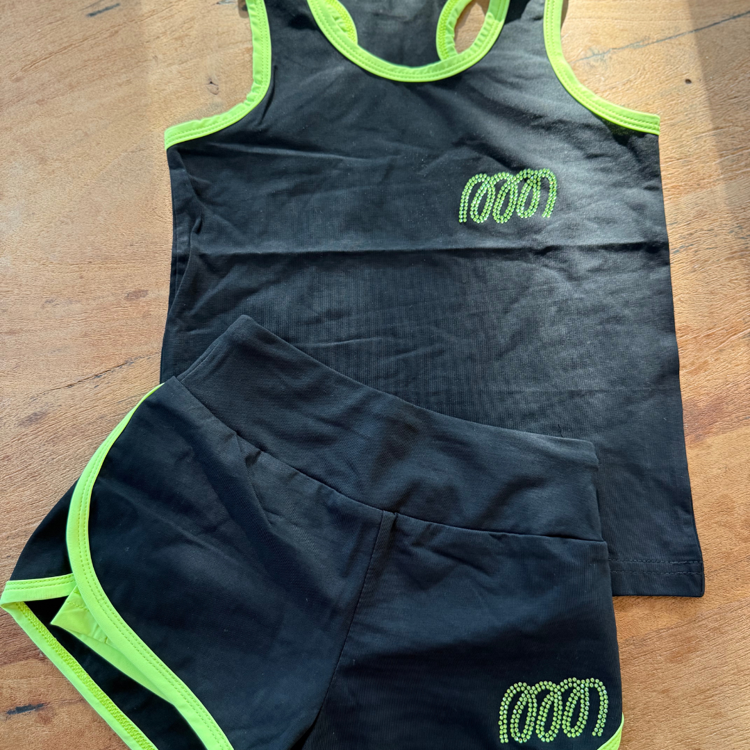 Rhinestone Training Set – Tank Top & Neon Double-Layer Shorts